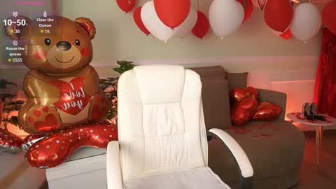 Snapshot of emilyturnerx chatting on February 18, 2026, 7:10 pm Emily Turner online show from February 18, 2026, 7:10 pm