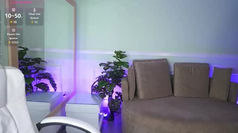 Snapshot of emilyturnerx chatting on February 21, 2026, 7:04 pm Emily Turner online show from February 21, 2026, 7:04 pm