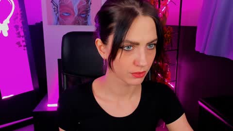 Emily online show from December 13, 2024, 11:23 am