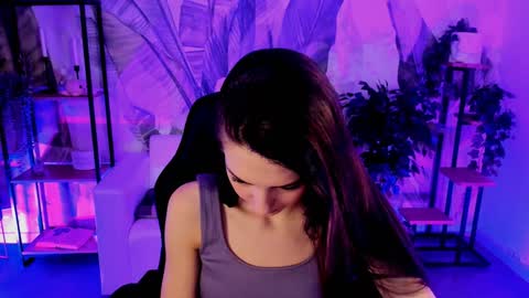 Emily online show from December 15, 2024, 6:18 am