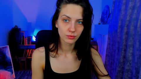 Emily online show from December 25, 2024, 8:18 am
