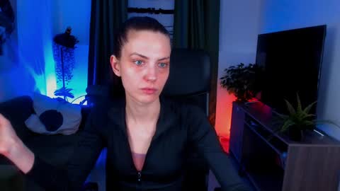 Emily online show from January 4, 2025, 9:21 am
