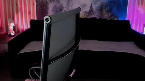 Snapshot of emilywiled chatting on September 13, 2025, 8:25 am Emily online show from September 13, 2025, 8:25 am