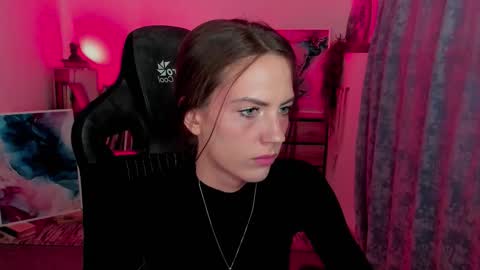 Snapshot of emilywiled chatting on September 16, 2025, 8:15 am Emily online show from September 16, 2025, 8:15 am