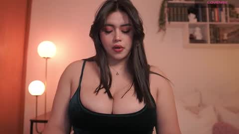 IG thickemmsss online show from March 6, 2025, 6:05 pm
