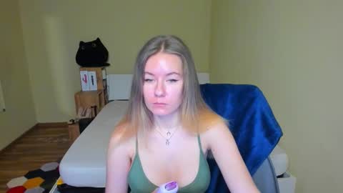 Emily online show from February 14, 2025, 8:52 am