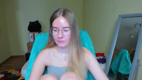 Emily online show from February 27, 2025, 9:22 am
