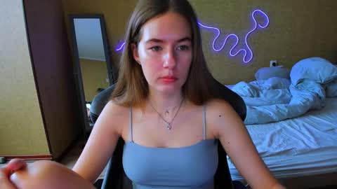 Snapshot of emilyy____ chatting on March 3, 2026, 7:47 am Emily online show from March 3, 2026, 7:47 am