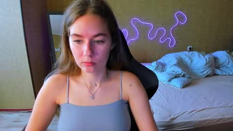 Snapshot of emilyy____ chatting on May 12, 2026, 10:56 am Emily online show from May 12, 2026, 10:56 am