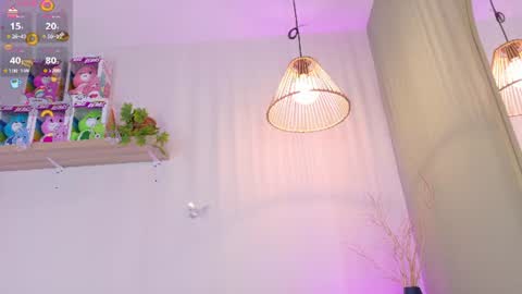 Snapshot of emilyy_bank chatting on July 14, 2026, 2:05 am Emily Bank online show from July 14, 2026, 2:05 am