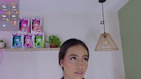 Snapshot of emilyy_bank chatting on July 19, 2026, 1:04 pm Emily Bank online show from July 19, 2026, 1:04 pm
