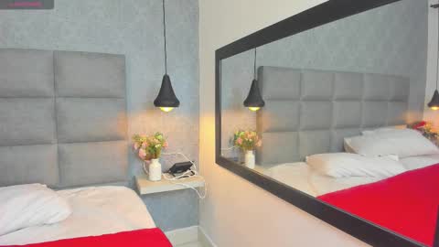 emilyy_r online show from January 6, 2026, 6:44 pm