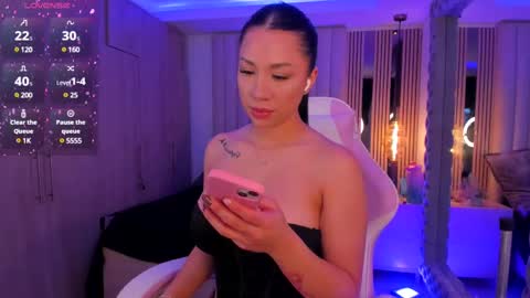 Snapshot of emilyymiller chatting on February 14, 2025, 6:51 pm Emily online show from February 14, 2025, 6:51 pm