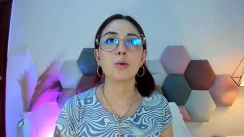 Emilyy Watson online show from September 23, 2025, 12:57 am