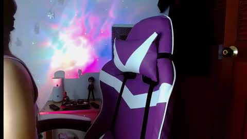 Snapshot of emilyzans07 chatting on March 6, 2025, 5:00 pm emilyzans07 online show from March 6, 2025, 5:00 pm