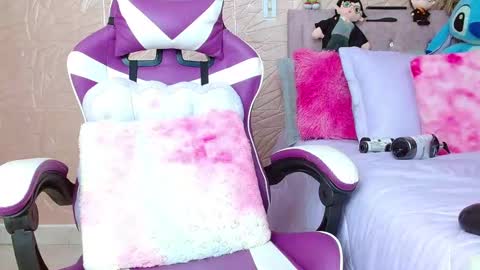 Snapshot of emilyzans07 chatting on October 5, 2025, 7:45 pm emilyzans07 online show from October 5, 2025, 7:45 pm