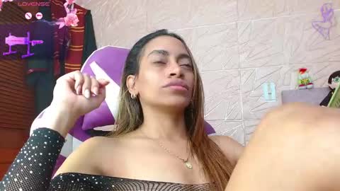 Snapshot of emilyzans07 chatting on October 22, 2025, 8:41 pm emilyzans07 online show from October 22, 2025, 8:41 pm