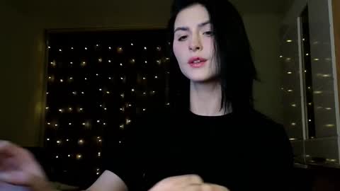 emimiy online show from February 4, 2026, 1:00 am