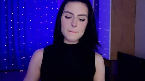 emimiy online show from February 5, 2026, 2:38 am