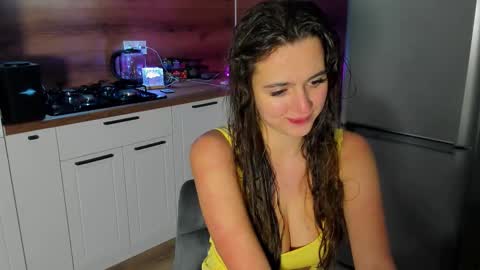 Snapshot of emma77_ chatting on January 18, 2026, 10:02 pm Emma online show from January 18, 2026, 10:02 pm