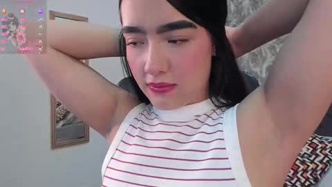 Snapshot of emma_1025 chatting on October 2, 2025, 12:23 pm emma online show from October 2, 2025, 12:23 pm