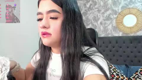 Snapshot of emma_1025 chatting on October 10, 2025, 12:15 pm emma online show from October 10, 2025, 12:15 pm