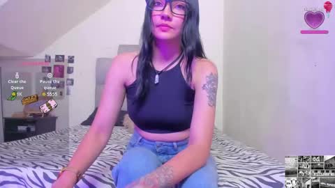 Snapshot of emma__15 chatting on September 30, 2025, 7:41 pm emma online show from September 30, 2025, 7:41 pm