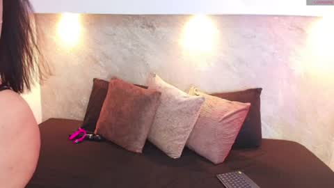 Emma online show from June 10, 2026, 4:34 am