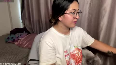 Snapshot of emma__bell_ chatting on May 3, 2026, 7:20 pm Emma Is here online show from May 3, 2026, 7:20 pm
