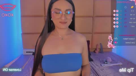 emma__js_ online show from April 30, 2026, 8:57 pm