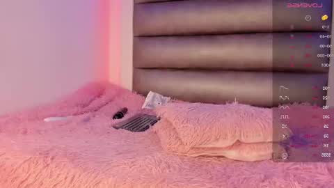 emma__js_ online show from July 21, 2026, 9:22 am