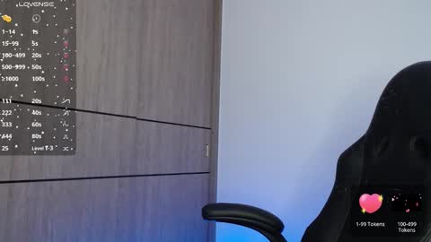 Snapshot of emma_aaa chatting on December 20, 2024, 10:49 am Rocio online show from December 20, 2024, 10:49 am