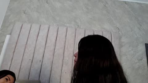 emma_and_aysha online show from February 27, 2025, 4:21 pm