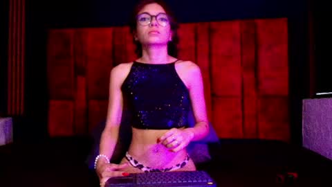 emma_angel_04 online show from June 4, 2026, 1:50 pm