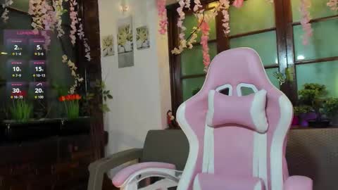 Snapshot of emma_ayala chatting on February 15, 2026, 7:10 pm emma_ayala online show from February 15, 2026, 7:10 pm