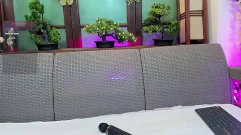 Snapshot of emma_ayala chatting on March 10, 2026, 8:14 pm emma_ayala online show from March 10, 2026, 8:14 pm