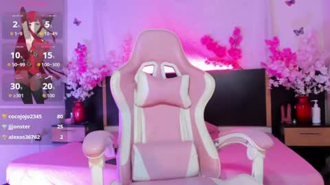 emma_ayala online show from June 18, 2026, 7:18 pm