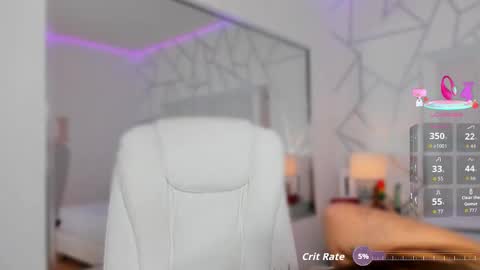 Snapshot of emma_benett chatting on September 19, 2025, 7:58 pm Emma online show from September 19, 2025, 7:58 pm