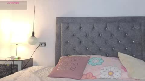 Emma online show from December 17, 2025, 2:39 am