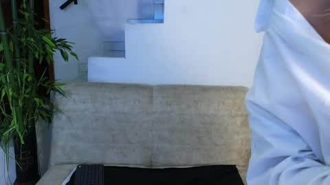 Snapshot of emma_blue_ chatting on April 11, 2026, 5:12 am Emma Blue modelo independiente online show from April 11, 2026, 5:12 am