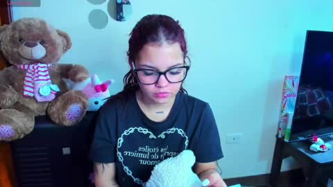 emma_boo_ online show from April 24, 2026, 3:36 pm