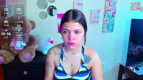 emma_boo_ online show from May 24, 2026, 3:39 pm