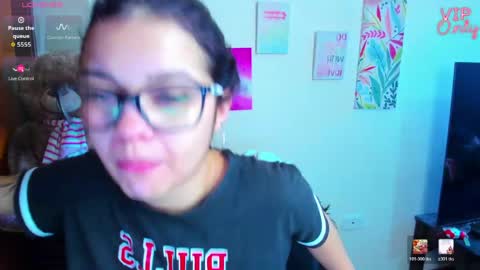 emma_boo_ online show from June 1, 2026, 1:35 pm
