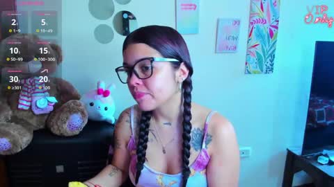 emma_boo_ online show from June 3, 2026, 2:19 pm