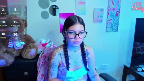 emma_boo_ online show from June 3, 2026, 2:44 pm