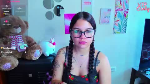 emma_boo_ online show from June 12, 2026, 4:50 pm