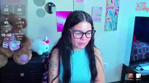 emma_boo_ online show from June 17, 2026, 2:07 pm