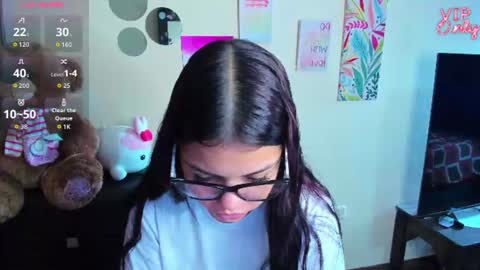 emma_boo_ online show from June 19, 2026, 2:54 pm