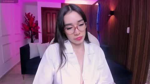 emma_caarter online show from June 26, 2026, 3:11 am