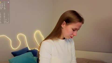 Emma online show from May 2, 2026, 2:16 am